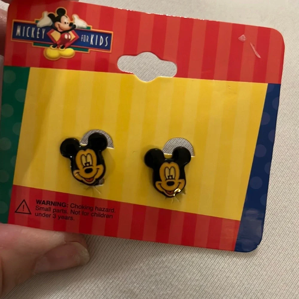NWT Disney Mickey Mouse Clip Earrings Vintage